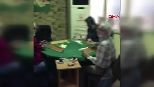 KOCAELİ KAHVEHANEDE OYUN OYNAYAN 16 KİŞİYE CEZA KOCAELİ KAHVEHANEDE OYUN OYNAYAN 16 KİŞİYE CEZA