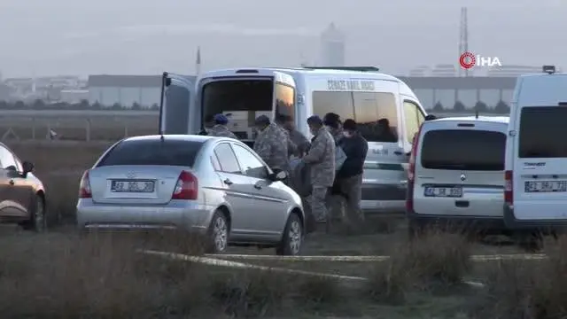 Konya'da düşen uçağın enkazında çalışmalar sürüyor Konya'da düşen uçağın enkazında çalışmalar sürüyor