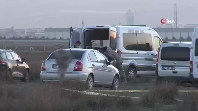 Konya'da düşen uçağın enkazında çalışmalar sürüyor Konya'da düşen uçağın enkazında çalışmalar sürüyor