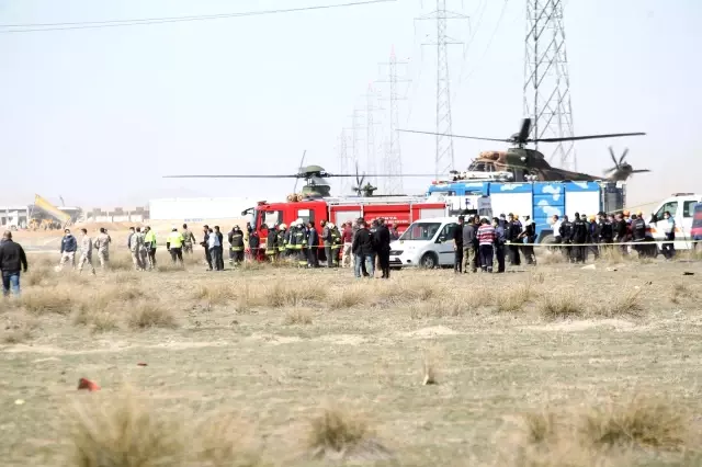 Türk Yıldızları 9 yıl sonra 2'inci şehidini verdi Türk Yıldızları 9 yıl sonra 2'inci şehidini verdi