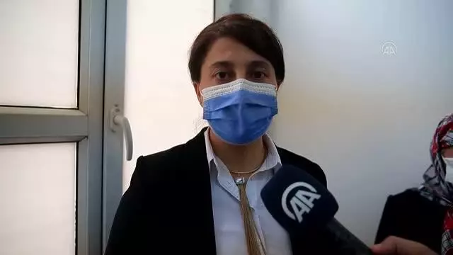 Kovid-19 aşısı için gittiği sağlık merkezinde kanser olduğunu öğrendi Kovid-19 aşısı için gittiği sağlık merkezinde kanser olduğunu öğrendi
