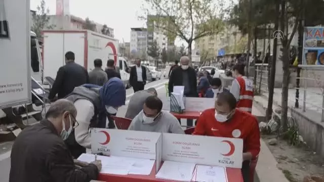 Kozluk'ta kan bağışı kampanyasına destek Kozluk'ta kan bağışı kampanyasına destek