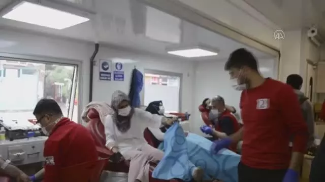 Kozluk'ta kan bağışı kampanyasına destek Kozluk'ta kan bağışı kampanyasına destek