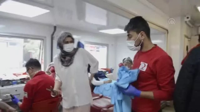 Kozluk'ta kan bağışı kampanyasına destek Kozluk'ta kan bağışı kampanyasına destek