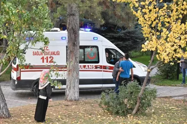 Liseli Yunus Emre'yi kalbinden bıçaklayarak öldüren sanığa 10 yıl hapis Liseli Yunus Emre'yi kalbinden bıçaklayarak öldüren sanığa 10 yıl hapis