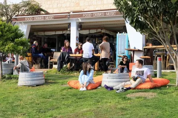 ANTALYA LÜKS VİLLALARIYLA ÜNLÜ İLÇE, PANDEMİ SINAVINI GEÇEMEDİ ANTALYA LÜKS VİLLALARIYLA ÜNLÜ İLÇE, PANDEMİ SINAVINI GEÇEMEDİ