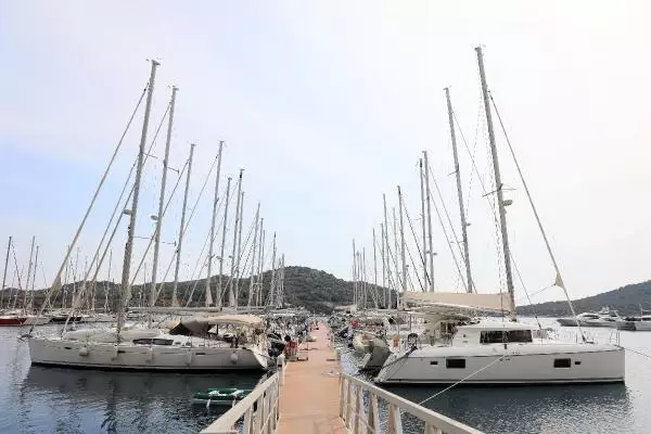 ANTALYA LÜKS VİLLALARIYLA ÜNLÜ İLÇE, PANDEMİ SINAVINI GEÇEMEDİ ANTALYA LÜKS VİLLALARIYLA ÜNLÜ İLÇE, PANDEMİ SINAVINI GEÇEMEDİ