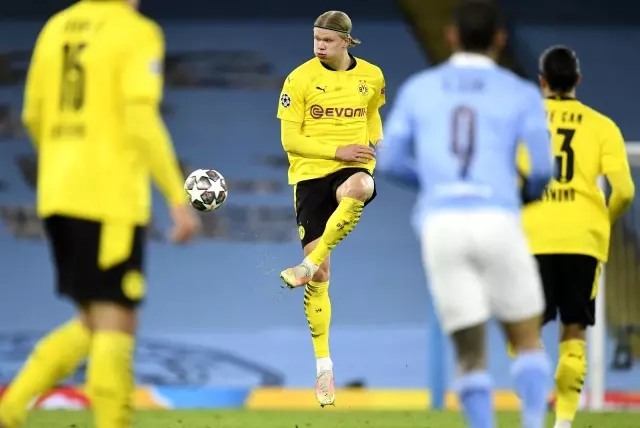 Manchester City galibiyeti 90'da aldı Manchester City galibiyeti 90'da aldı