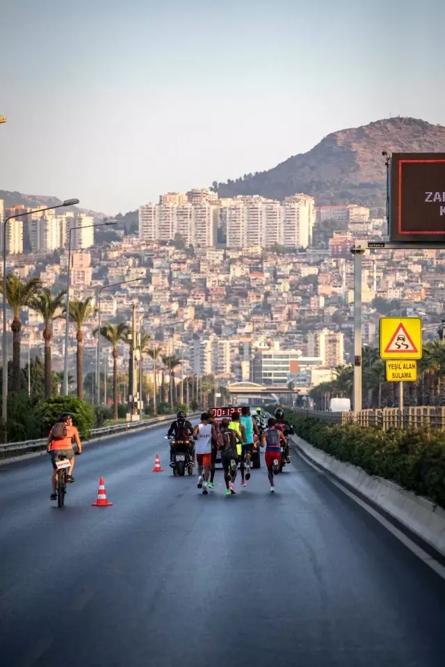 Maratonİzmir'de yarı dünya turu Maratonİzmir'de yarı dünya turu