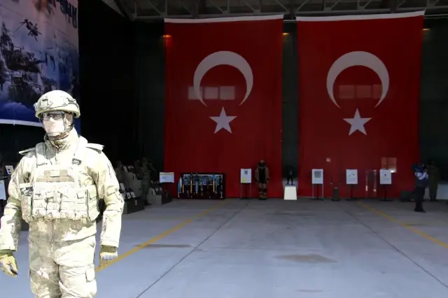Son Dakika | Mehmetçik yerli ve milli olarak üretilen askeri üs ile daha güvende Son Dakika | Mehmetçik yerli ve milli olarak üretilen askeri üs ile daha güvende