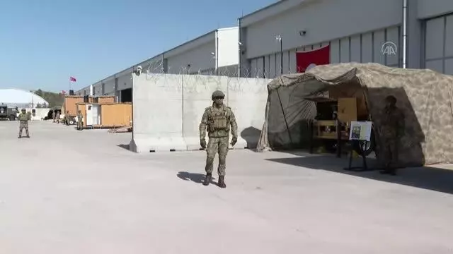 Mehmetçiklerin kıyafet ve teçhizatına yönelik Güvercinlik'te basın turu düzenlendi (1) Mehmetçiklerin kıyafet ve teçhizatına yönelik Güvercinlik'te basın turu düzenlendi (1)