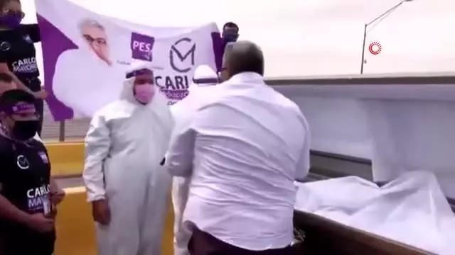 - Meksikalı vekil adayı Mayorga'dan tabutlu seçim kampanyası- Mayorga: 'Verdiğim sözleri tutamazsam, beni diri diri gömmelerine izin verin' - Meksikalı vekil adayı Mayorga'dan tabutlu seçim kampanyası- Mayorga: 'Verdiğim sözleri tutamazsam, beni diri diri gömmelerine izin verin'