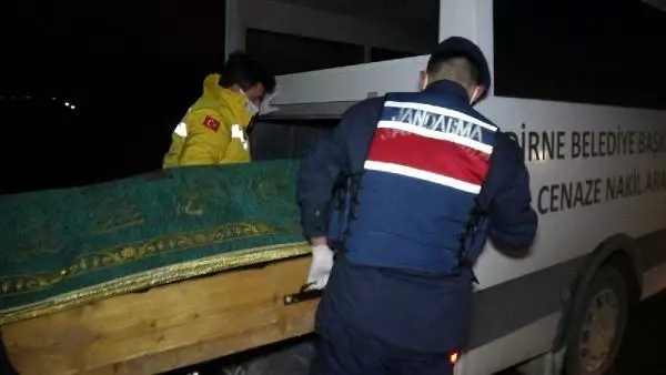 Meriç Nehri'nde balıkçılar tarafından erkek cesedi bulundu Meriç Nehri'nde balıkçılar tarafından erkek cesedi bulundu