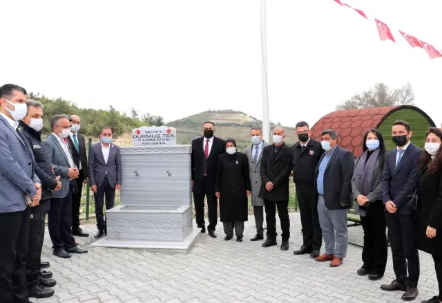 Mersinli Şehit Durmuş Tek'in adı, okul kütüphanesinde yaşayacak Mersinli Şehit Durmuş Tek'in adı, okul kütüphanesinde yaşayacak