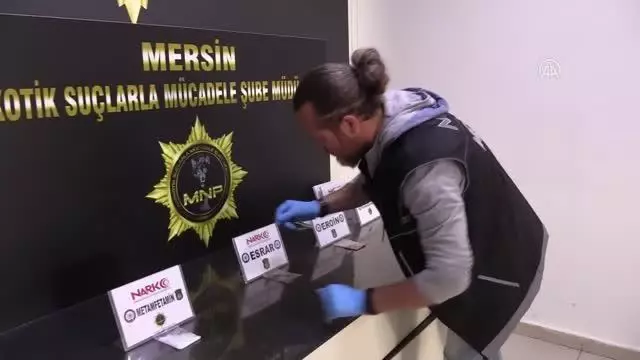 Meslekte 20 yılı geride bırakan 'emektar polisler' göreve ilk günkü heyecanla devam ediyor (1) Meslekte 20 yılı geride bırakan 'emektar polisler' göreve ilk günkü heyecanla devam ediyor (1)