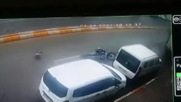 Motosikletli kuryenin ölümüne neden olan sürücünün serbest bırakılmasına tepki Motosikletli kuryenin ölümüne neden olan sürücünün serbest bırakılmasına tepki