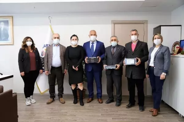 Son dakika haberi... Muhtarlar yarıştı, kazanan doğa ve Kartallı çocuklar oldu Son dakika haberi... Muhtarlar yarıştı, kazanan doğa ve Kartallı çocuklar oldu