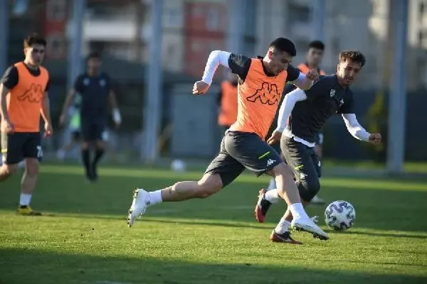 Son dakika haber: SPOR Mustafa Er: Bu çocuklarla çok farklı bir hikaye yazılabilirdi Son dakika haber: SPOR Mustafa Er: Bu çocuklarla çok farklı bir hikaye yazılabilirdi