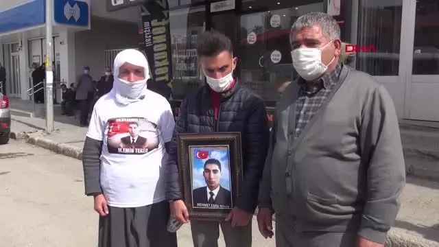 OĞLU DAĞA KAÇIRILAN ANNE: BİZ DEVLETE İNANDIK OĞLUM SEN DE İNAN, TESLİM OL OĞLU DAĞA KAÇIRILAN ANNE: BİZ DEVLETE İNANDIK OĞLUM SEN DE İNAN, TESLİM OL
