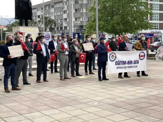 Ortaca'da Eğitim Bir-Sen'den emekli amirallerin açıklamasına tepki Ortaca'da Eğitim Bir-Sen'den emekli amirallerin açıklamasına tepki