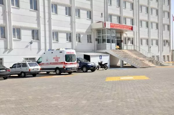 OTOBÜSTEKİ KADININ TESTİ POZİTİF ÇIKINCA KARANTİNAYA ALINAN YOLCULAR İZOLE OLACAK OTOBÜSTEKİ KADININ TESTİ POZİTİF ÇIKINCA KARANTİNAYA ALINAN YOLCULAR İZOLE OLACAK