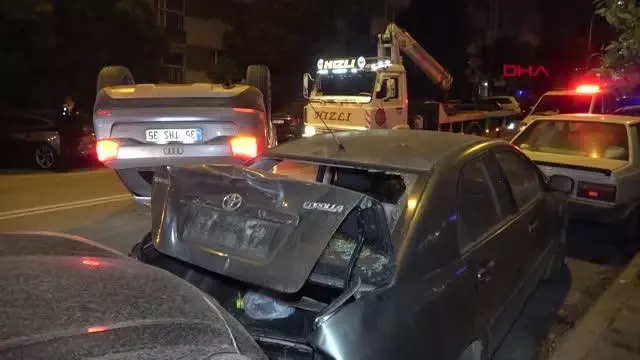 Otomobil 4 metre yüksekten şantiye alanına düştü 1 yaralı Otomobil 4 metre yüksekten şantiye alanına düştü 1 yaralı