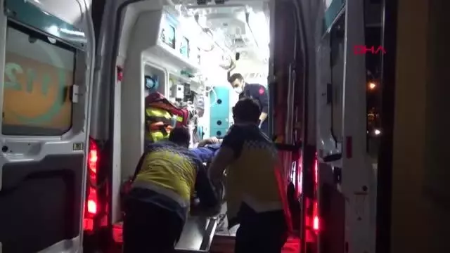 Otomobiliyle evin duvarına çarpan alkollü sürücü yaralandı Otomobiliyle evin duvarına çarpan alkollü sürücü yaralandı