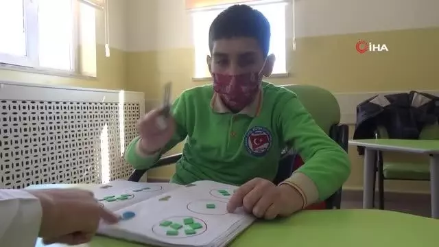 Özel çocuklar için 'Uçurtma kardeşliği projesi' Özel çocuklar için 'Uçurtma kardeşliği projesi'
