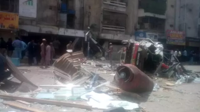 - Pakistan'da patlama: 3 ölü, 6 yaralı - Pakistan'da patlama: 3 ölü, 6 yaralı
