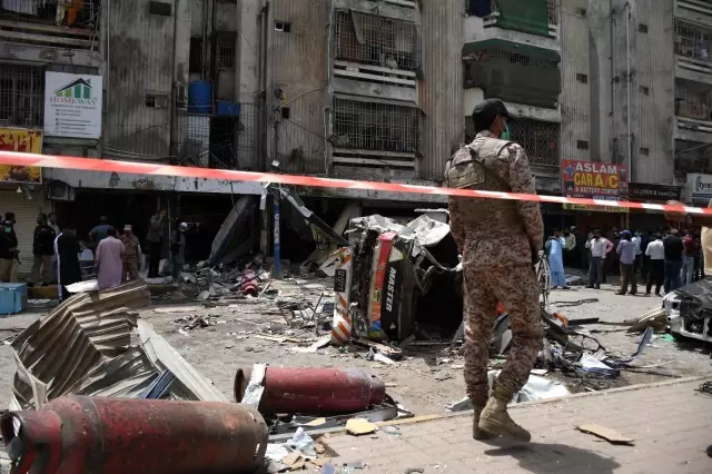 - Pakistan'da patlama: 3 ölü, 6 yaralı - Pakistan'da patlama: 3 ölü, 6 yaralı