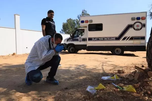 Parmak izi 'karanlık oda'da incelenip, suç dosyaları aydınlatılıyor Parmak izi 'karanlık oda'da incelenip, suç dosyaları aydınlatılıyor