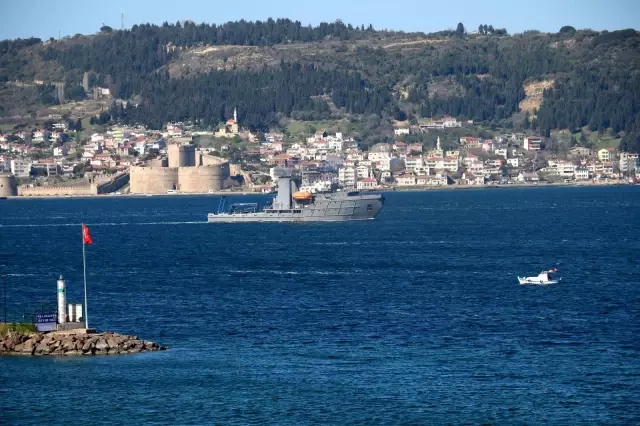 Bulgar mayın avcı gemisi Çanakkale Boğazı'ndan geçti Bulgar mayın avcı gemisi Çanakkale Boğazı'ndan geçti