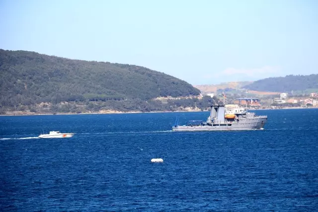 Bulgar mayın avcı gemisi Çanakkale Boğazı'ndan geçti Bulgar mayın avcı gemisi Çanakkale Boğazı'ndan geçti