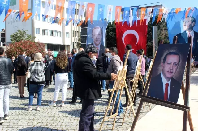 Salihli AK Parti'den açık hava sergisi Salihli AK Parti'den açık hava sergisi
