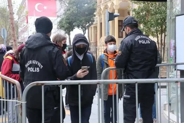 Son dakika haberleri... SAMSUN'DA MUTANT VİRÜSLE BULAŞ ORANI İKİYE KATLANDI Son dakika haberleri... SAMSUN'DA MUTANT VİRÜSLE BULAŞ ORANI İKİYE KATLANDI