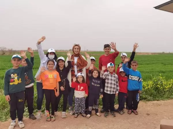 ŞANLIURFA'DA TARLALARA DRONLU İLAÇLAMA ŞANLIURFA'DA TARLALARA DRONLU İLAÇLAMA