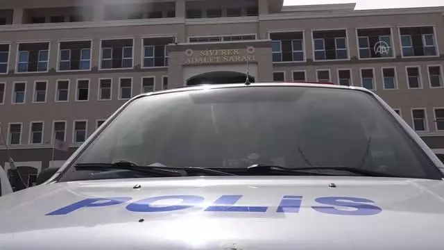 Son dakika haberi: ŞANLIURFA - Siverek'te bir kişinin öldüğü silahlı kavgayla ilgili 2 şüpheli tutuklandı Son dakika haberi: ŞANLIURFA - Siverek'te bir kişinin öldüğü silahlı kavgayla ilgili 2 şüpheli tutuklandı