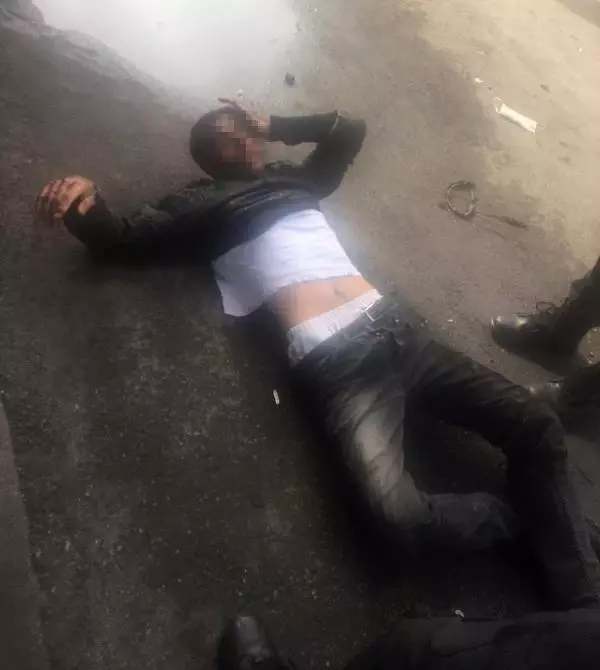 Sapık, 'Karlos' adlı köpeğin bacağından ısırmasıyla yakalandı (2) Sapık, 'Karlos' adlı köpeğin bacağından ısırmasıyla yakalandı (2)