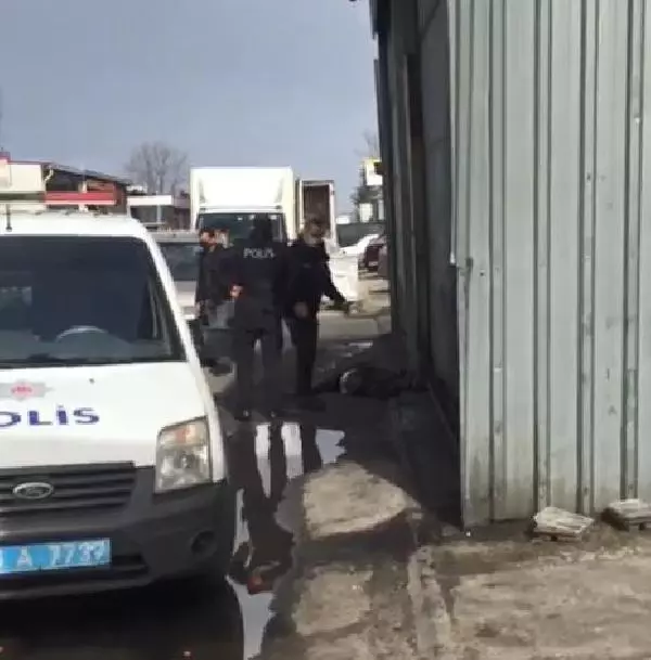 SAPIK, 'KARLOS' ADLI KÖPEĞİN BACAĞINDAN ISIRMASIYLA YAKALANDI SAPIK, 'KARLOS' ADLI KÖPEĞİN BACAĞINDAN ISIRMASIYLA YAKALANDI