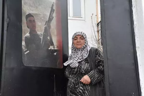 Son dakika haberi: Şehit annesi, oğlunun adını okulda görmek istiyor Son dakika haberi: Şehit annesi, oğlunun adını okulda görmek istiyor