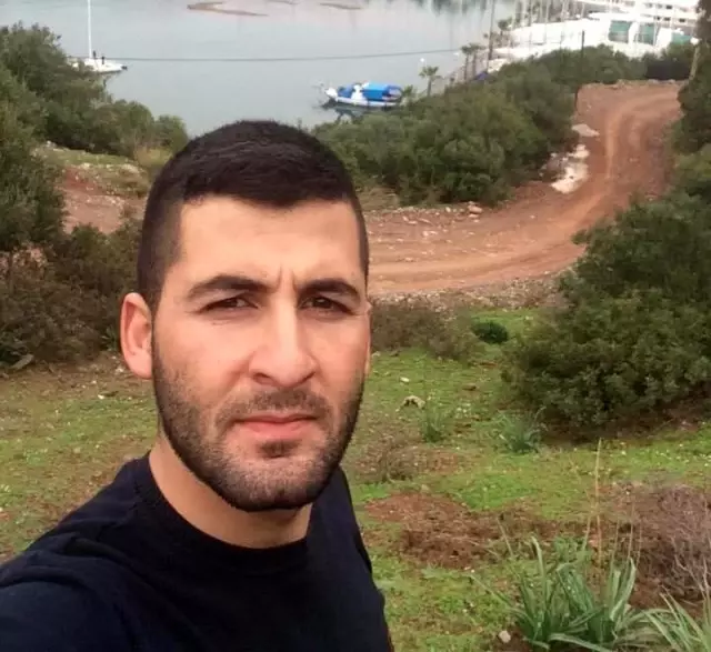 Servis sürücülerinin kavgası kanlı bitti: 1 ölü Servis sürücülerinin kavgası kanlı bitti: 1 ölü