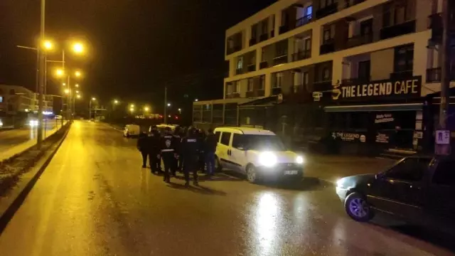 Sevgilisiyle tartışarak kaçmaya çalışan kadını 1 km uzakta buldular Sevgilisiyle tartışarak kaçmaya çalışan kadını 1 km uzakta buldular