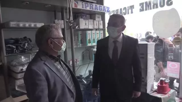 Siirt Valisi Hacıbektaşoğlu mutant virüse karşı tedbirlere daha sıkı uyulması çağrısı yaptı Siirt Valisi Hacıbektaşoğlu mutant virüse karşı tedbirlere daha sıkı uyulması çağrısı yaptı