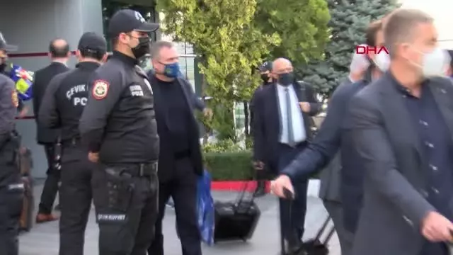 SPOR Fenerbahçe'ye Malatya'da coşkulu karşılama SPOR Fenerbahçe'ye Malatya'da coşkulu karşılama