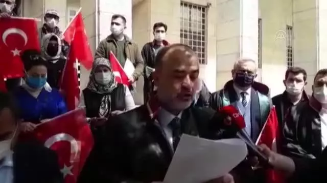 STK'lar bazı emekli amirallerin açıklamaları hakkında suç duyurusunda bulundu STK'lar bazı emekli amirallerin açıklamaları hakkında suç duyurusunda bulundu