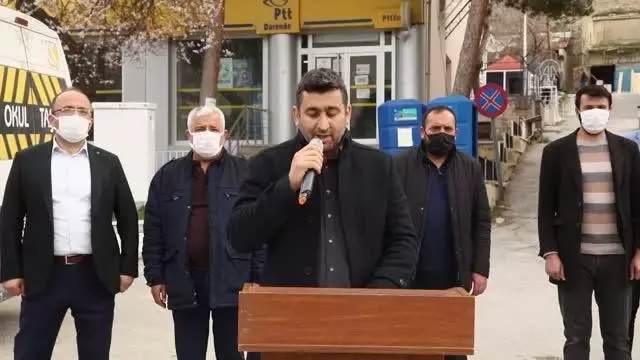 Malatya'da STK'lar bazı emekli amirallerin açıklamalarına tepki gösterdi Malatya'da STK'lar bazı emekli amirallerin açıklamalarına tepki gösterdi