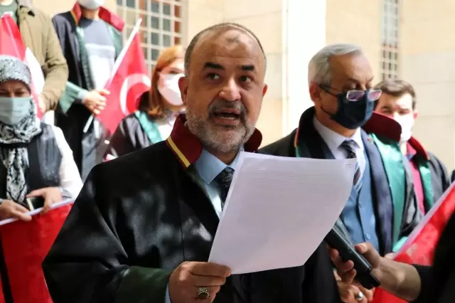 STK'lar bazı emekli amirallerin açıklamaları hakkında suç duyurusunda bulundu STK'lar bazı emekli amirallerin açıklamaları hakkında suç duyurusunda bulundu