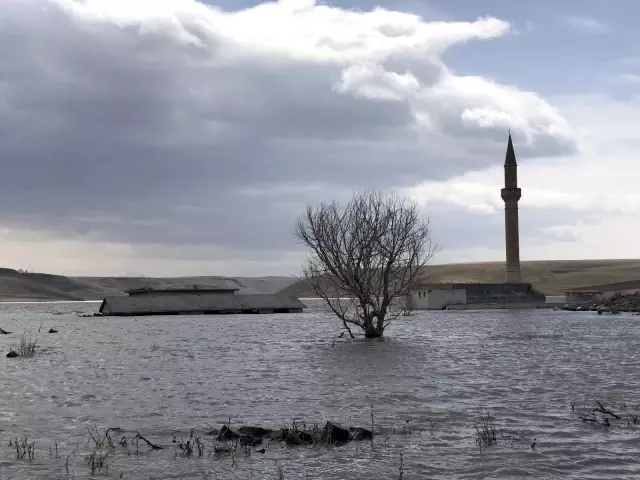 Son dakika... Boğazköy Camii sular altında kaldı Son dakika... Boğazköy Camii sular altında kaldı