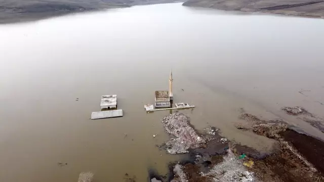 Son dakika... Boğazköy Camii sular altında kaldı Son dakika... Boğazköy Camii sular altında kaldı