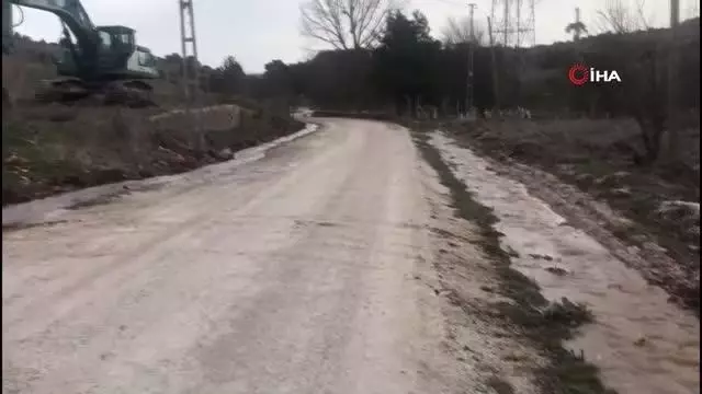 Sular altında kalan Erik köyünde çalışmalar devam ediyor Sular altında kalan Erik köyünde çalışmalar devam ediyor